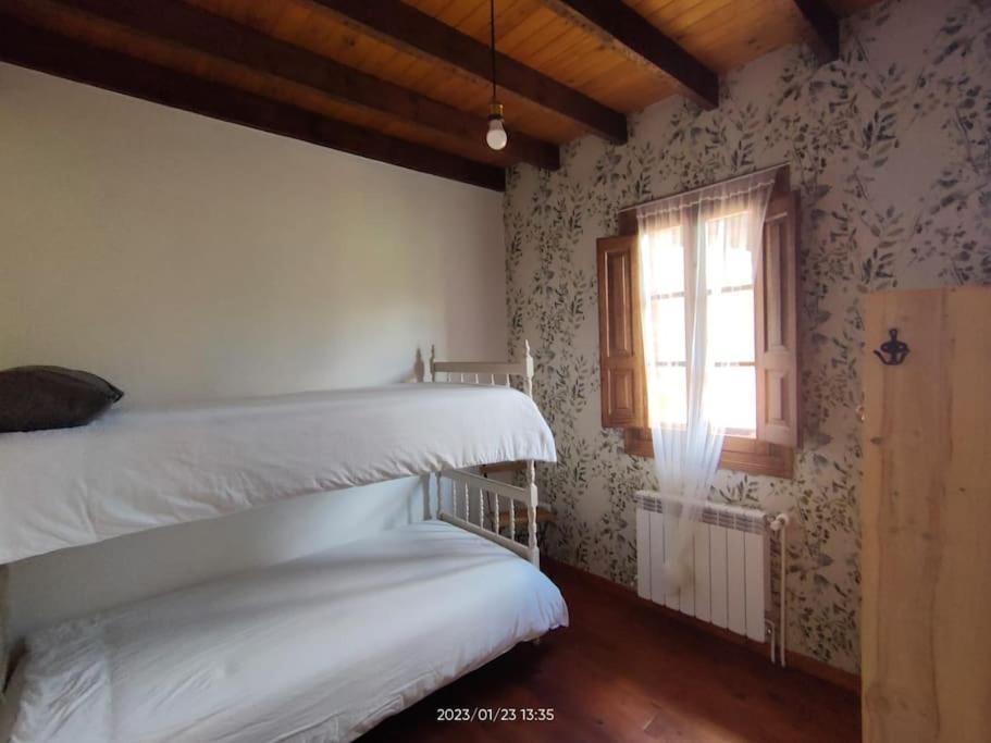 Casa Cosaratu, 2-9 Personas Villa Borines ภายนอก รูปภาพ