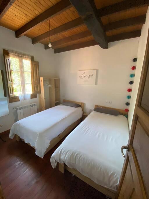 Casa Cosaratu, 2-9 Personas Villa Borines ภายนอก รูปภาพ